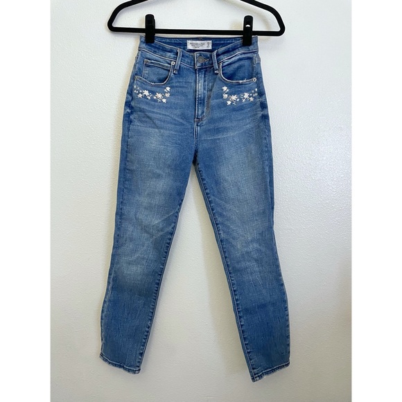 Abercrombie & Fitch Curve Love High Rise Super Skinny Ankle Jeans - Picture 8 of 13